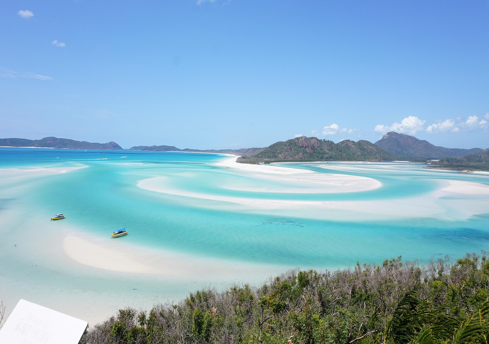 Whitehaven White Sand Beach, Australia. Photo by sbe_musik on Pixabay.