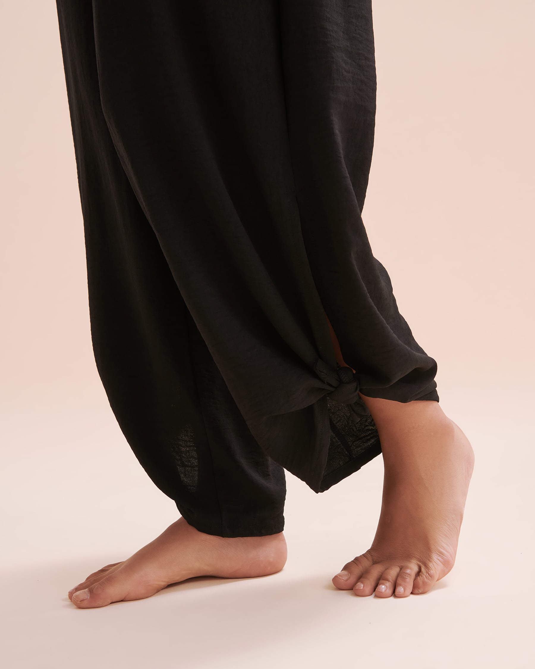 COVER ME Airflo Sleeveless Jumpsuit Black 25052527 - View3