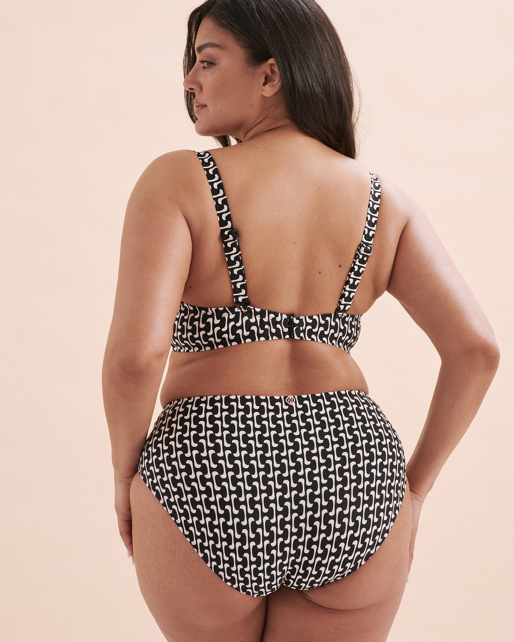 TURQUOISE COUTURE Haut de bikini plongeant bonnet D Géométrique noir Géométrique noir 01200069 - Voir7