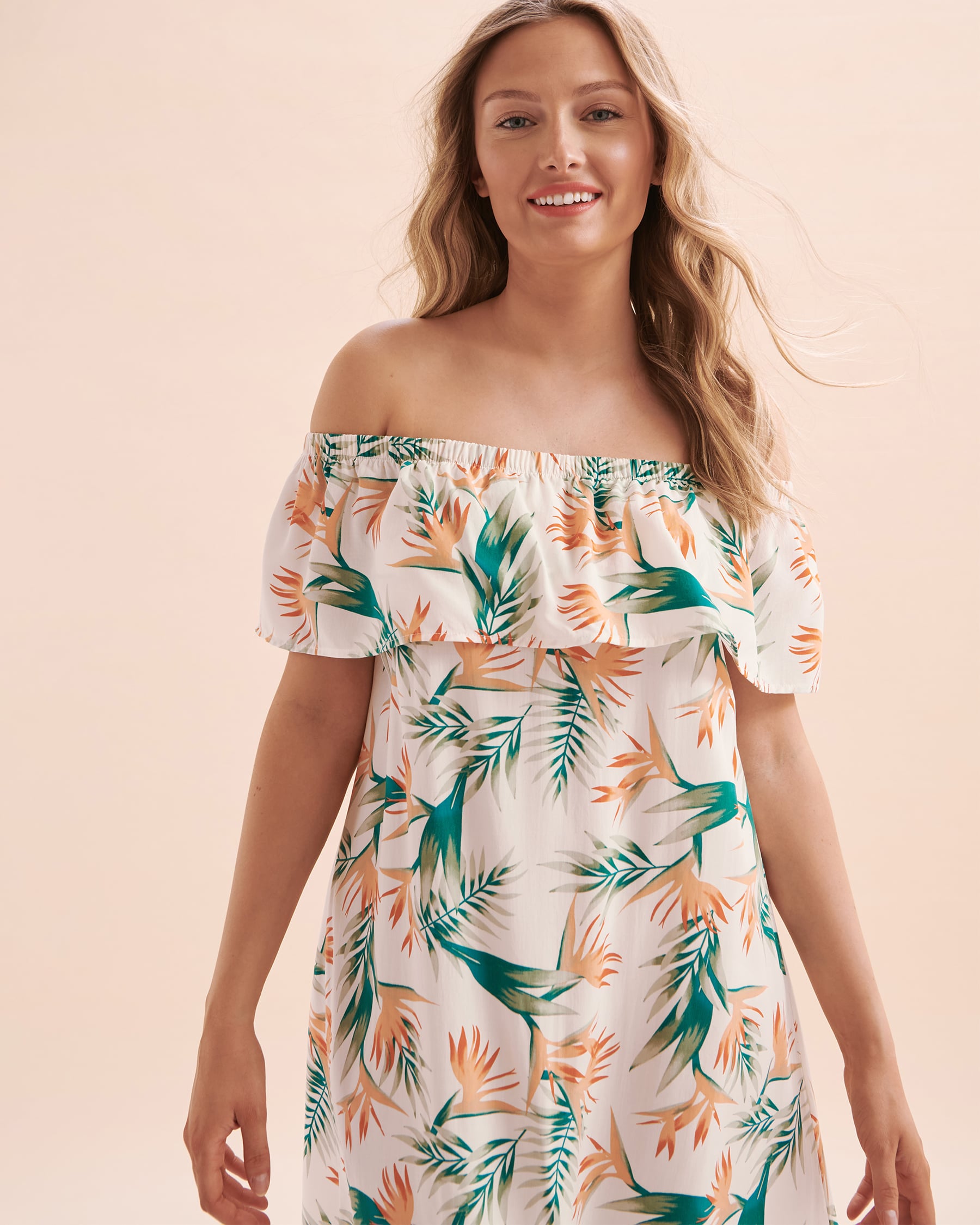 TURQUOISE COUTURE Robe courte tropicale à épaules dénudées Imprimé tropical 02300120 - Voir4