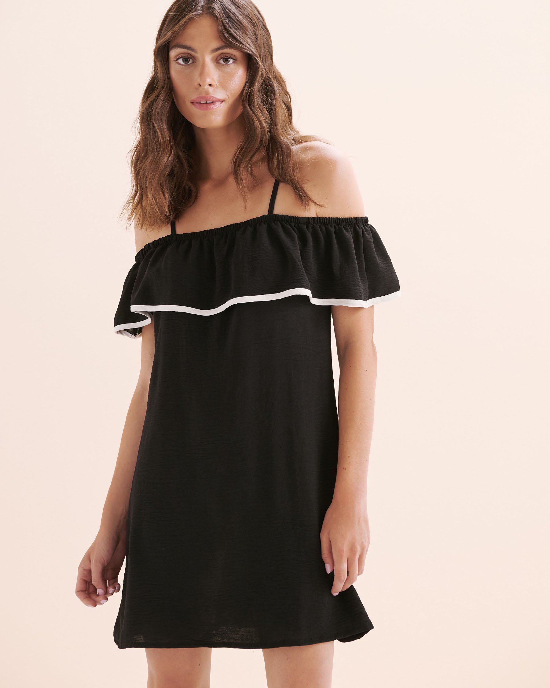 COVER ME Robe courte Melrose Flo Noir 26022576 - View1