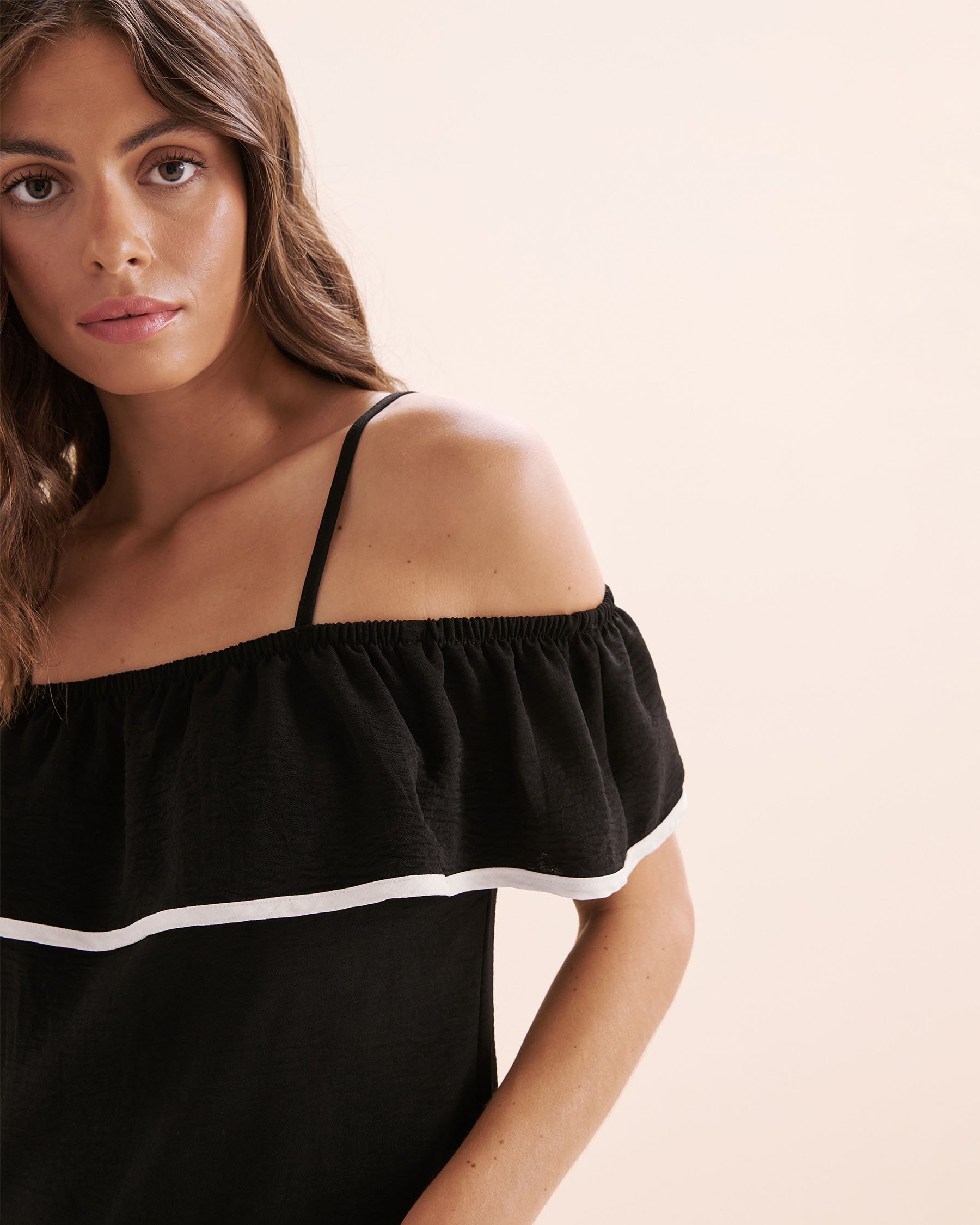 COVER ME Robe courte Melrose Flo Noir 26022576 - Voir3