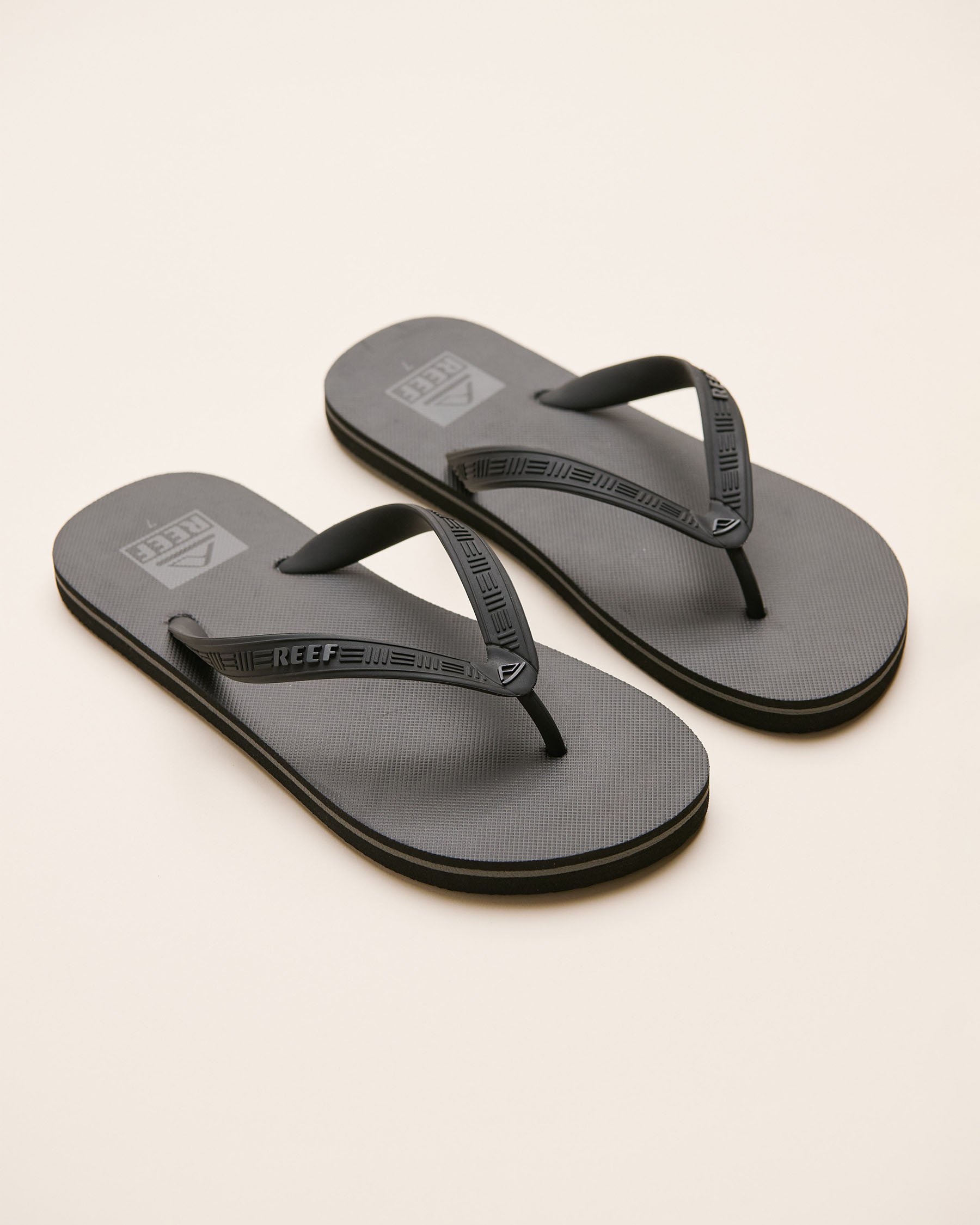 REEF Seaside Flip-Flop Black CI2720 - View1