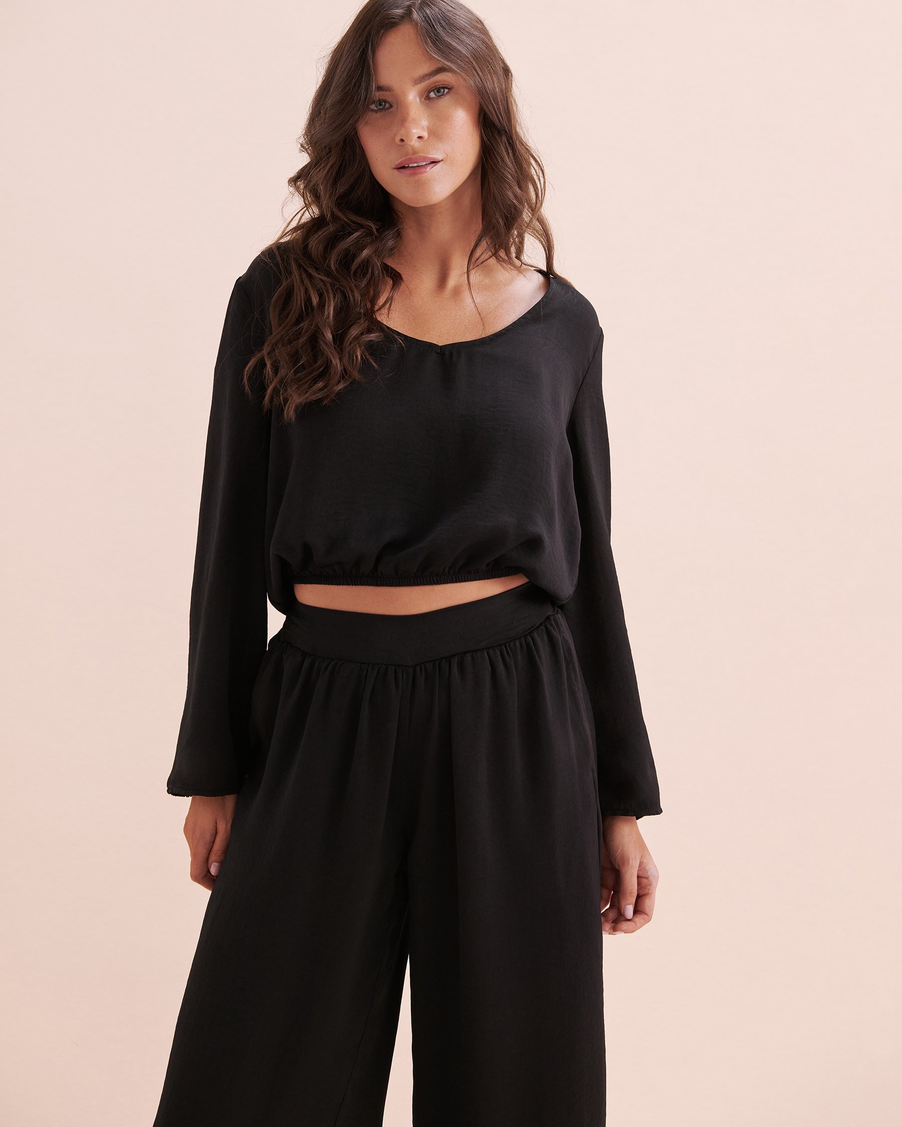 SANTEMARE Satin Crop Top Black 02100030 - View3