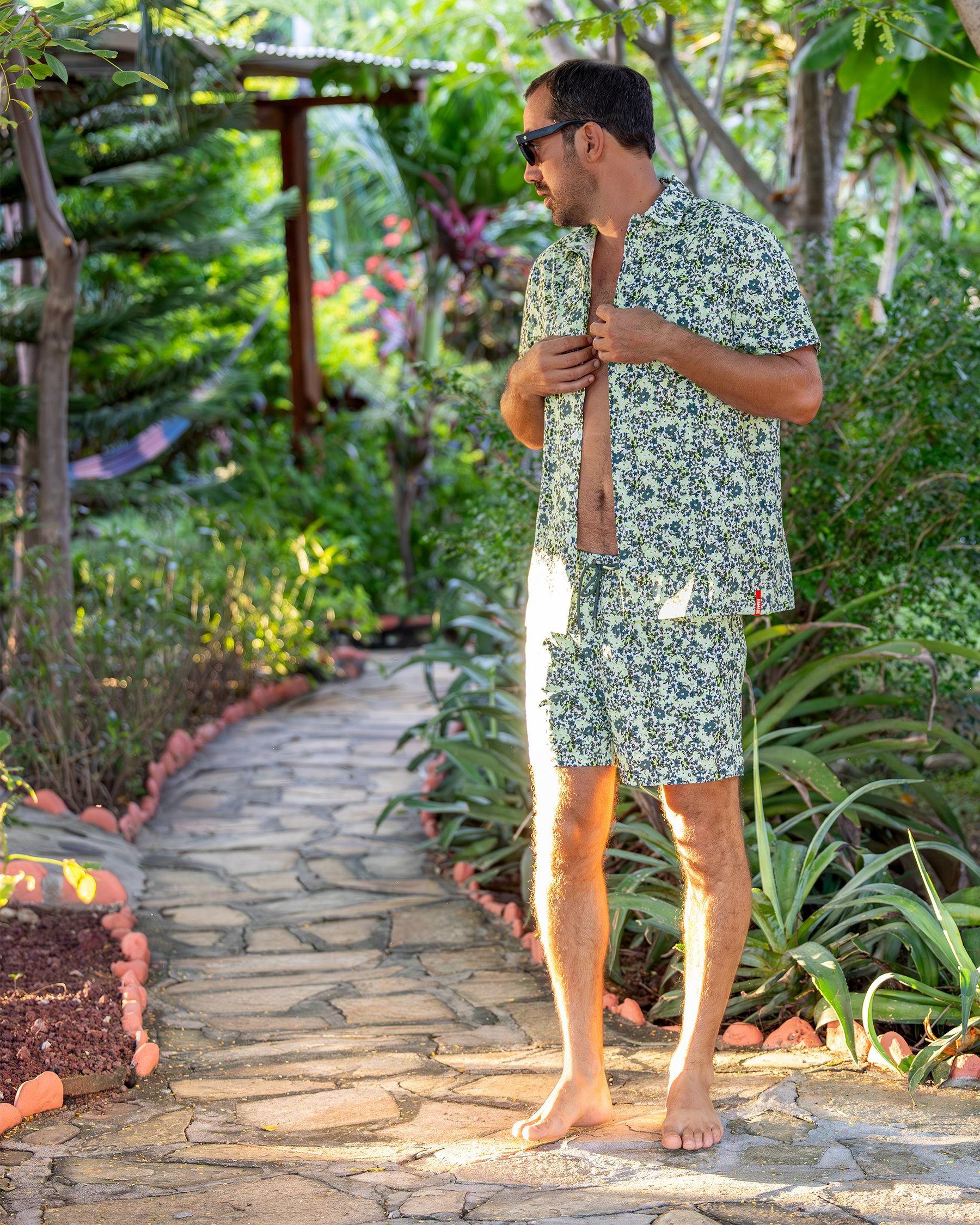 HAMABE Short Sleeve Shirt Ditsy Flowers 04100025 - View1