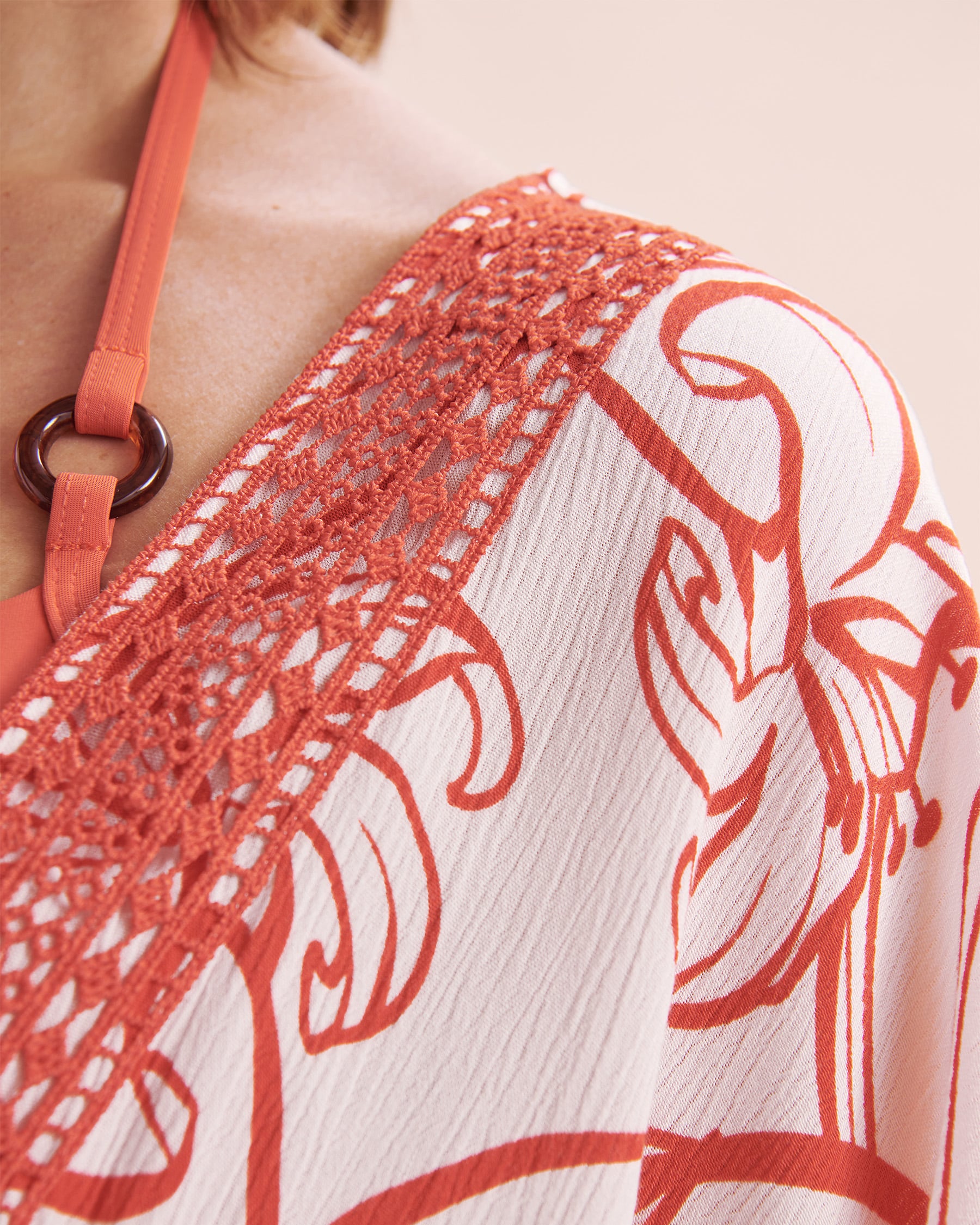 TURQUOISE COUTURE Caftan avec détails en crochet Sunset In Portofino Blanc et rouge 02400045 - View9