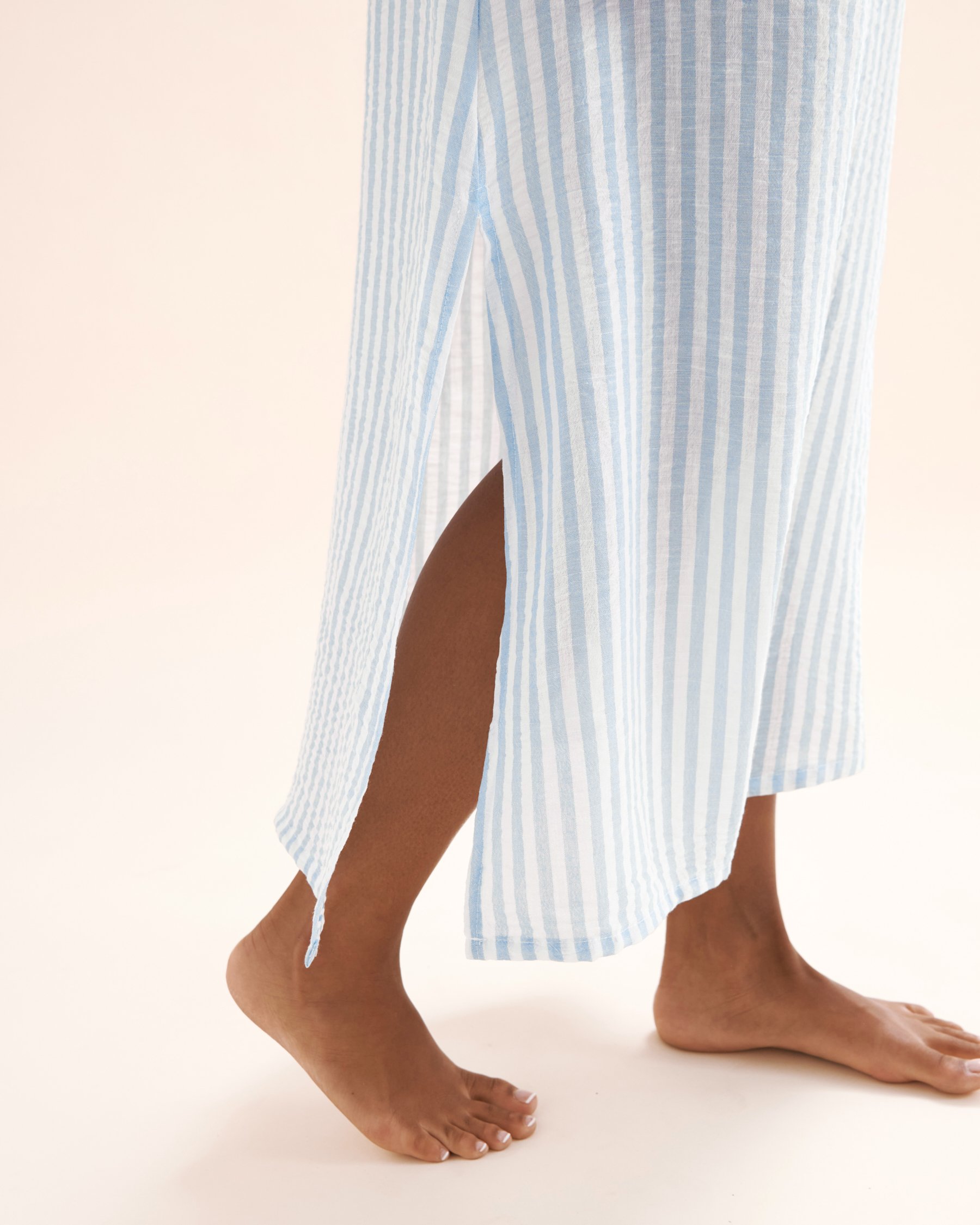 COVER ME Robe en lin Bleu et blanc 25022777 - Voir3