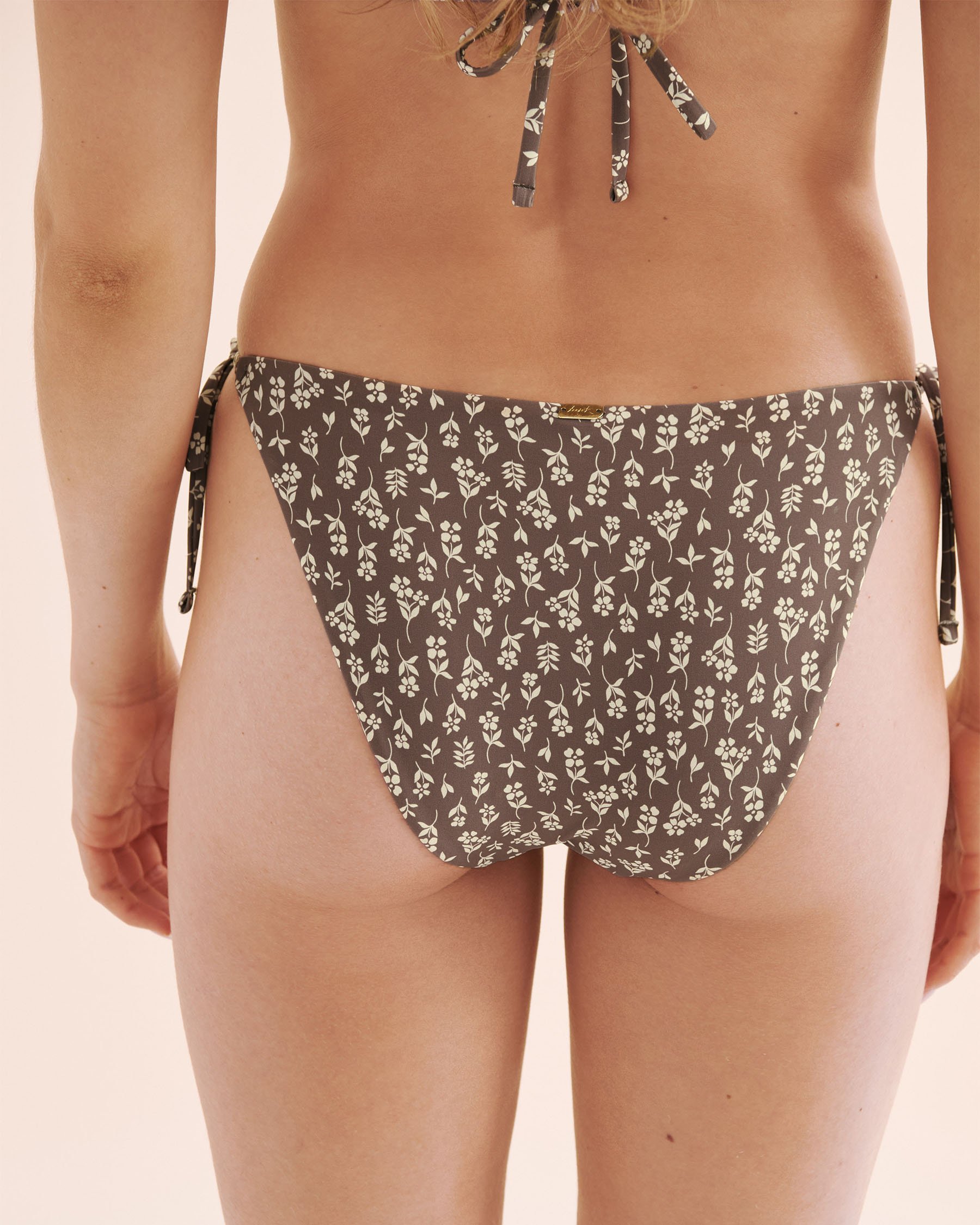 TROPIK Bas de bikini brésilien taille basse floral Brun et blanc 01300504 - Voir4