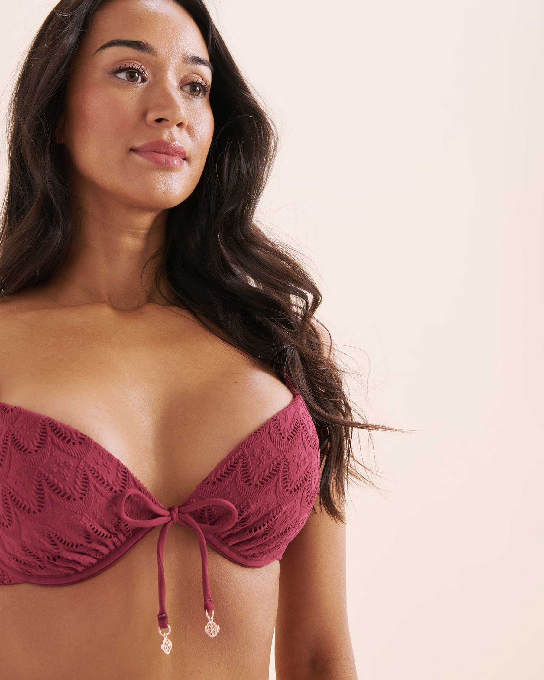TURQUOISE COUTURE Haut de bikini plongeant texturé Violet Beaujolais 01100496 - Voir8