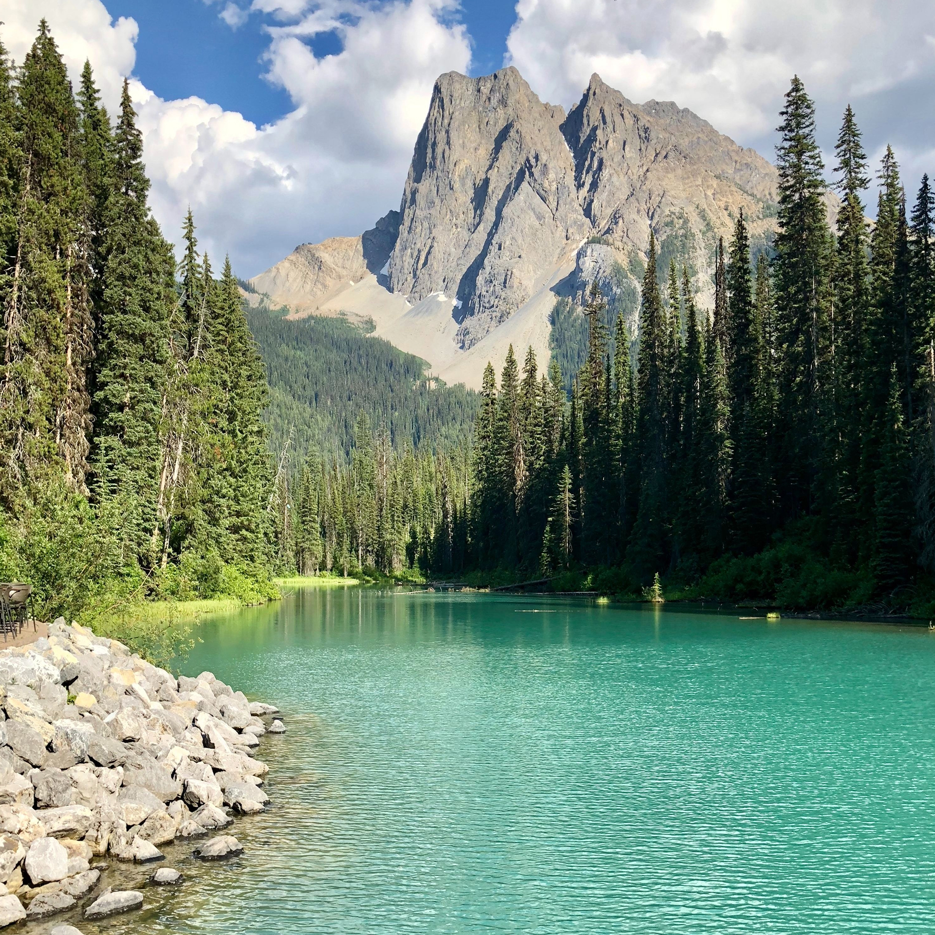Emerald lake in Yoho national park in Alberta
